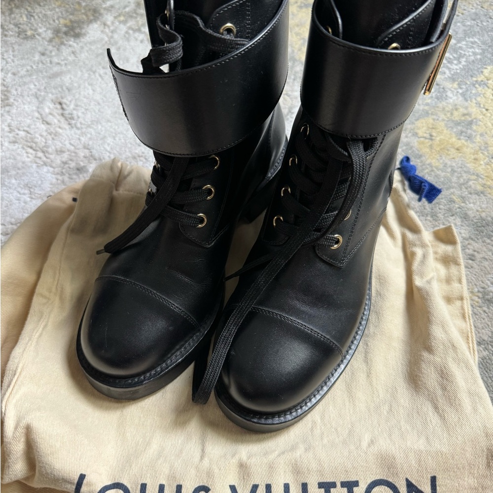 LV leather boots size 36